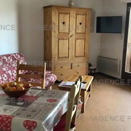 Bel F2/cabine Les Angles, Proches Pistes, Parking, Classe 1 Etoile